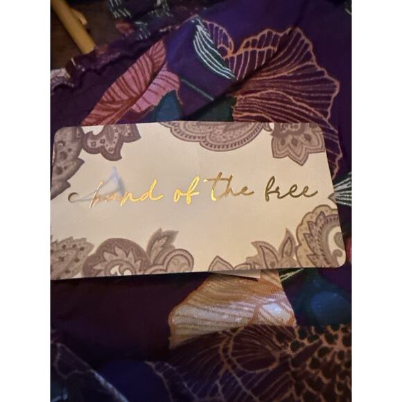 Land of the Free Floral Boho Long Sleeve Smocked Back Top XS Purple Ivory NWT - Picture 6 of 7